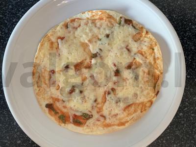 Pomidorų-sūrio plokštelė su žolelėmis Žingsnis 5