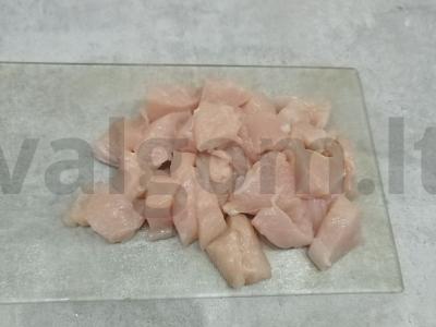 Pekino kopūstų salotos su grietine ir citrinos sultimis Žingsnis 1