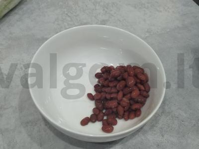 Pekino kopūstų salotos su grietine ir citrinos sultimis Žingsnis 4