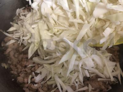 Troškinta kopūstai su faršu Žingsnis 6