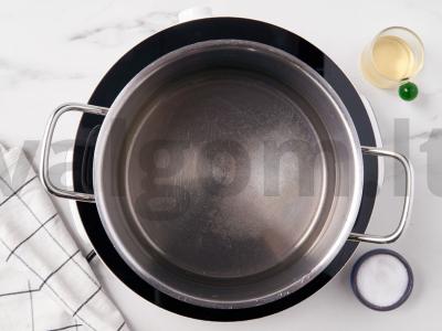 Traškūs marinuoti agurkai žiemai Žingsnis 2