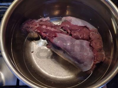 Kreminiai blyneliai su kiškio mėsa Žingsnis 2