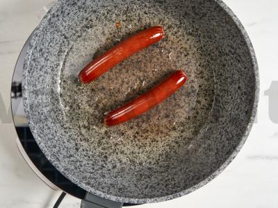 Makaronai su dešrelėmis ir daržovėmis Žingsnis 4