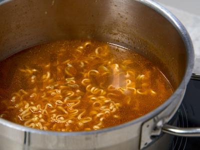 Ramen makaronai Žingsnis 4