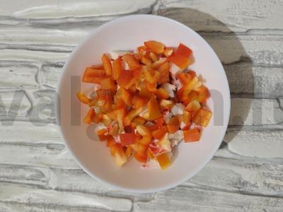 Sultingas salotas „Raudonoji jūra“ Žingsnis 2