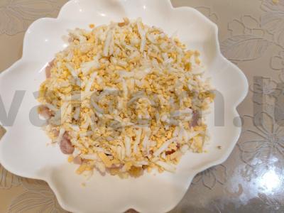 Sluoksniuotas salotas su rūkytomis vištienos krūtinėlėmis Žingsnis 10