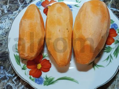 Keptas batatas su ciberžole ir žolelėmis Žingsnis 1