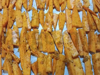 Keptas batatas su ciberžole ir žolelėmis Žingsnis 3