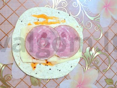 Aštrus sūrio ir mėsos vokelis Žingsnis 3