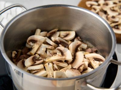 Šči su kiauliena ir grybais Žingsnis 5