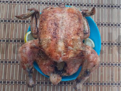 Vištiena su citrina, kepta orkaitėje pagrindine nuotrauka