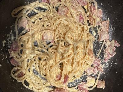 Makaronai „Carbonara“ su rūkyta šonine Žingsnis 5