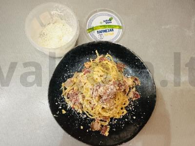Makaronai „Carbonara“ su rūkyta šonine Žingsnis 6