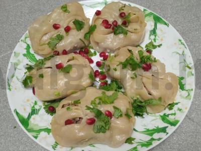 Mantai su jautienos faršu pagrindine nuotrauka