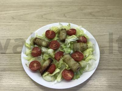 Salotas su straciatella, baklažanu ir medumi Žingsnis 5