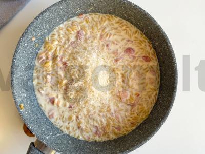Orzo su bekonu ir parmezanu Žingsnis 3