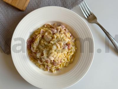 Orzo su bekonu ir parmezanu pagrindine nuotrauka