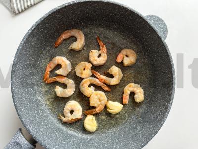 Risotto su krevetėmis ir petražolėmis Žingsnis 2