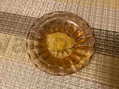 Vaisių salotas „Rūgštelė“ su medaus-imbiro padažu Žingsnis 4