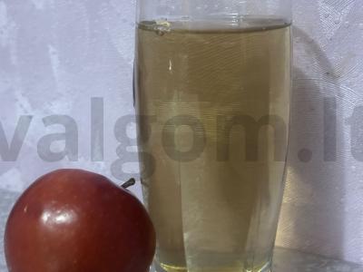 Obuolių-moliūgų kompotas pagrindine nuotrauka