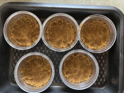 Mini sūrio pyragas su varškės sūriu Žingsnis 4