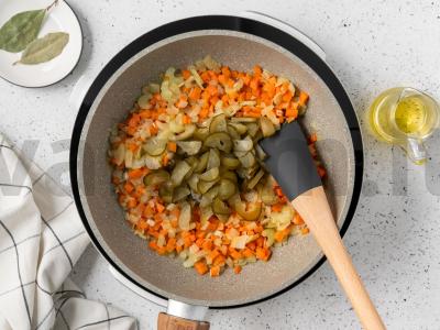 Kalia ant agurkų marinatų Žingsnis 3