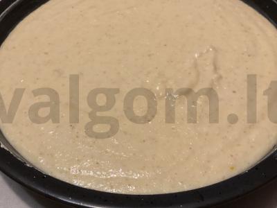 Manų pyragas su kefyru Žingsnis 9