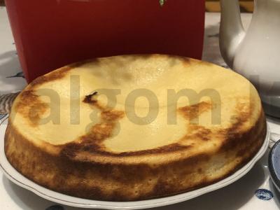 Manų pyragas su kefyru Žingsnis 10