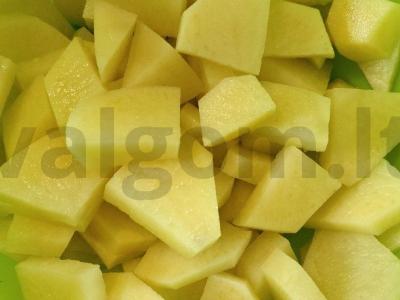 Švelnus mėsa su bulvėmis ir daržovėmis orkaitėje Žingsnis 4