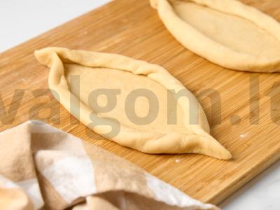 Pide su faršu ir sūriu Žingsnis 10