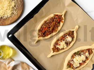 Pide su faršu ir sūriu Žingsnis 11