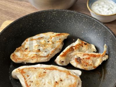 Madingas salotas su traškiu ryžiu Žingsnis 2