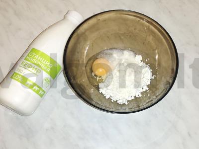 Kefyro kvietinio duonos receptas Žingsnis 1