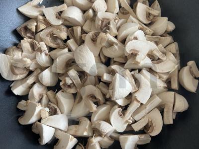 Kari grybai su grikių koše Žingsnis 1