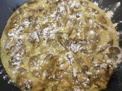 Kari grybai su grikių koše Žingsnis 3