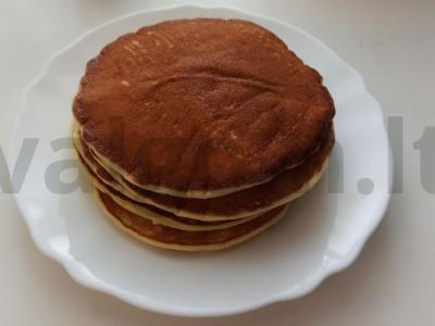 Pankekai su kefyru per 25 minučių pagrindine nuotrauka