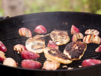 Nektarinai su halumi sūriu ant grotelių Žingsnis 9