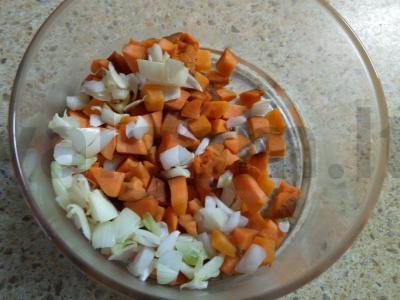 Bulvės su vištienos filė ketaus puode Žingsnis 2