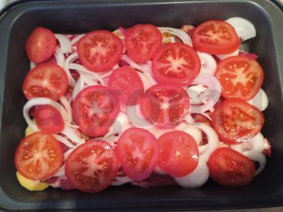 Mėsa prancūziškai su bulvėmis, svogūnais ir pomidorais Žingsnis 5