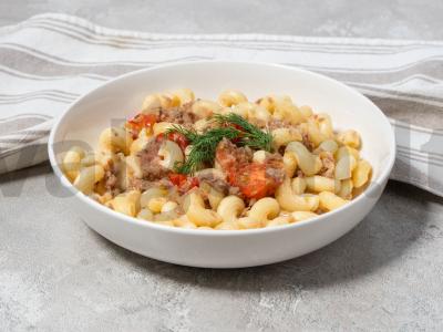 Paprastas vakarienė skubiai pagrindine nuotrauka