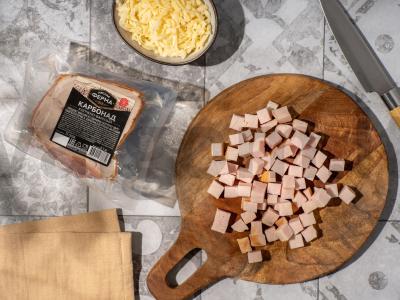 Kiaušinių apkepas su karbonaidu ir daržovėmis Žingsnis 3