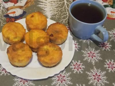 Varškės sūreliai su abrikosų džemu pagrindine nuotrauka