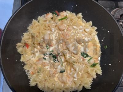 Makaronai su krevetėmis ir špinatais Žingsnis 6