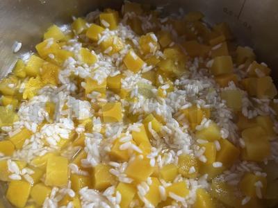 Moliūgų košė su ryžiais alternatyviame piene Žingsnis 2