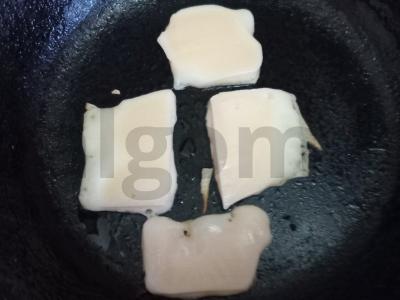 Ciabatta burgeris su krevetėmis, sūriu ir kiaušiniu Žingsnis 3