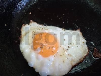 Ciabatta burgeris su krevetėmis, sūriu ir kiaušiniu Žingsnis 7