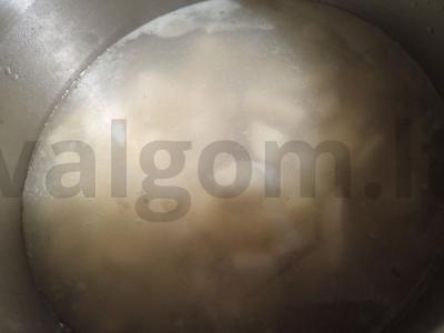 Grybų sriuba su kampanelėmis ir alyvuogėmis Žingsnis 1