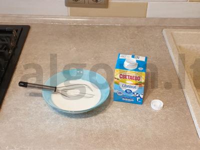 Kepti pievagrybiai grietinėlės padaže Žingsnis 5