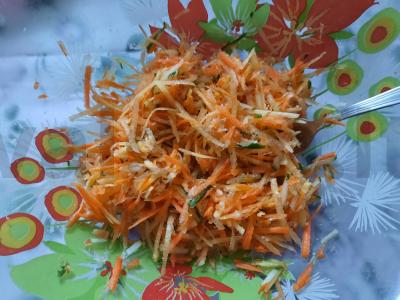 Naudingas salotas su ridikėliais Žingsnis 2