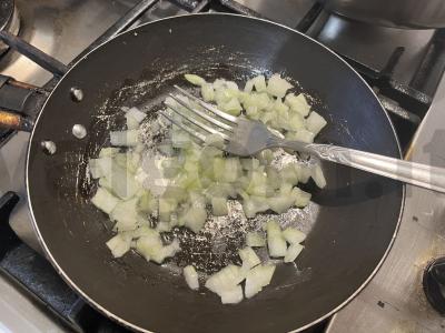 Keptas kiaušinienė su kvapniu šonine Žingsnis 4